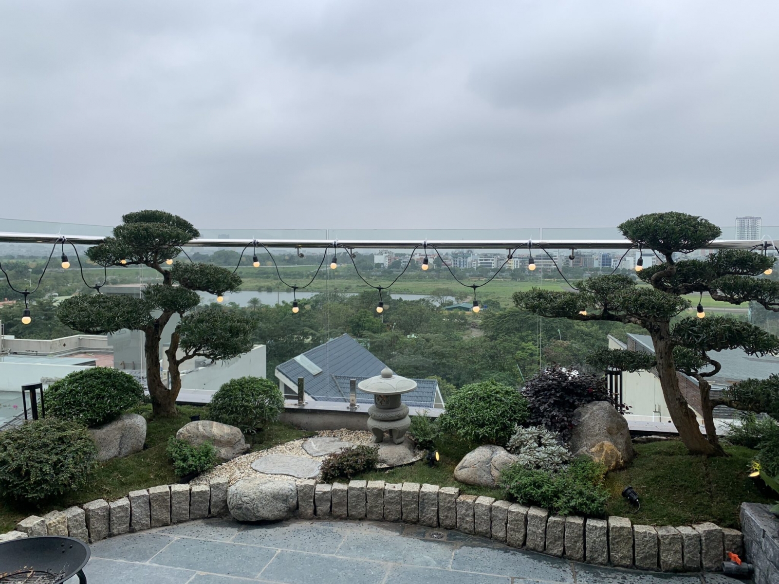 Sân vườn sân thượng