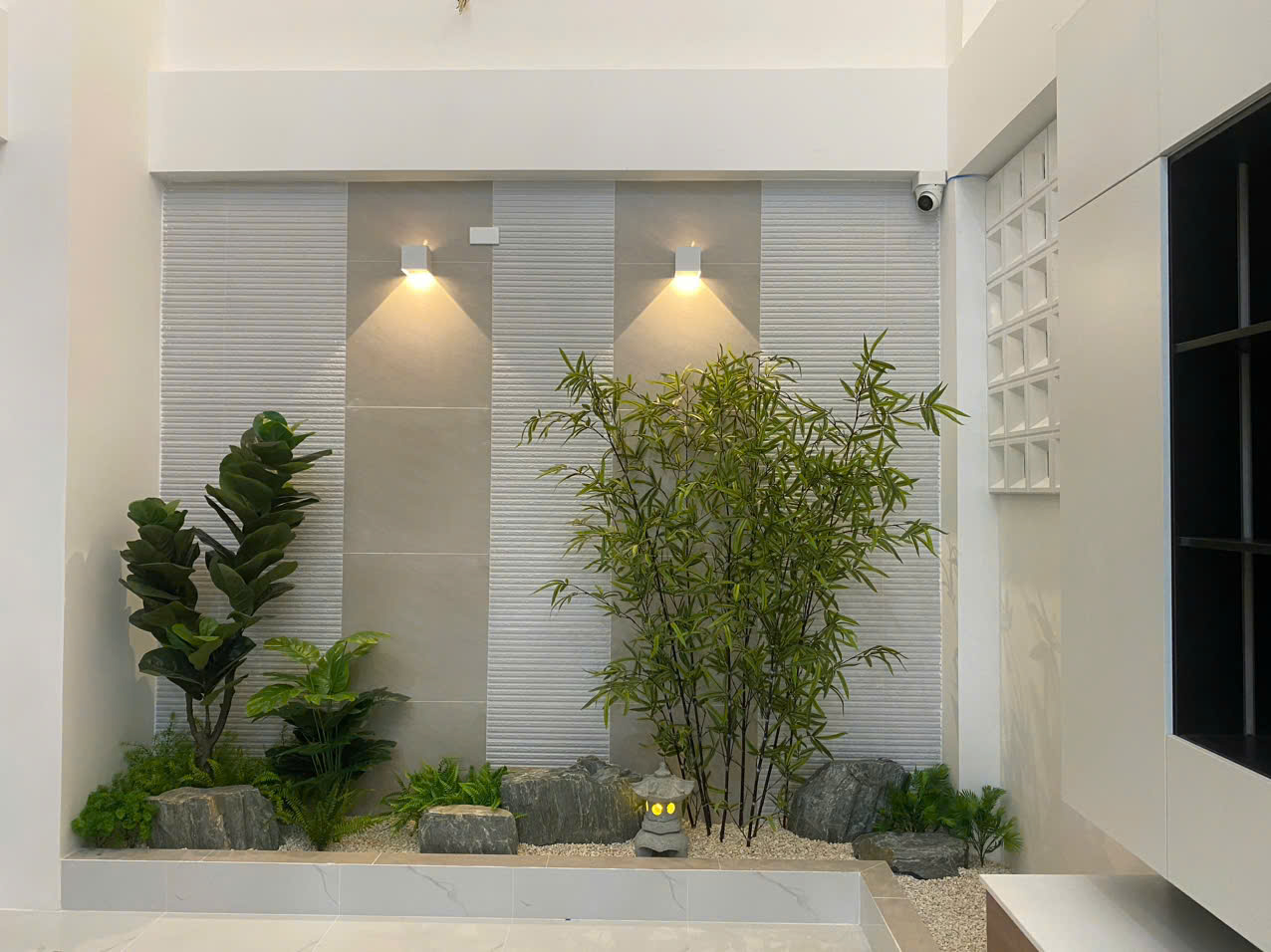 Mẫu thi công tiểu cành sân vườn đẹp